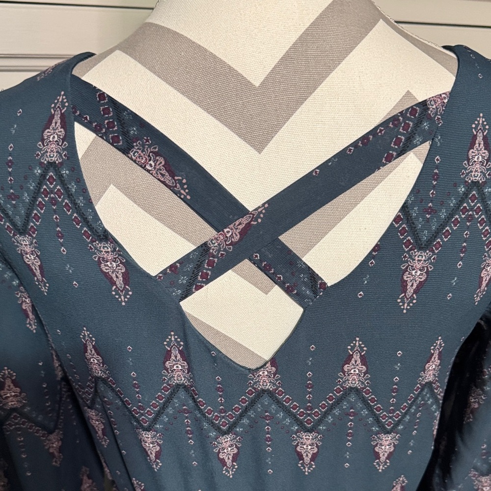 Maurices Teal and Pink/Purple Patterned Dress Size XS - Picture 7 of 11